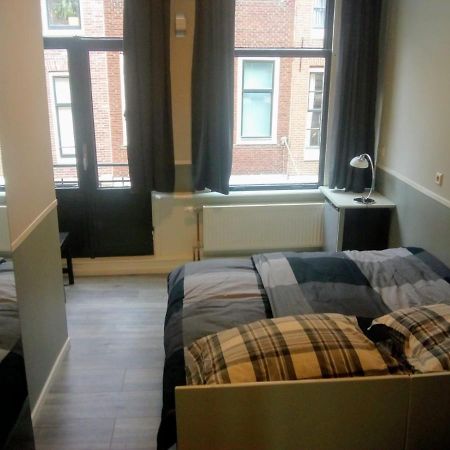 Aldo, Not For Parties, Not A Hotel, Room With Shared Bathroom, No Kitchen Amsterdam Luaran gambar