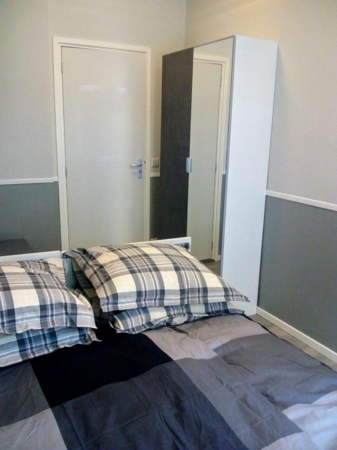 Aldo, Not For Parties, Not A Hotel, Room With Shared Bathroom, No Kitchen Amsterdam Luaran gambar